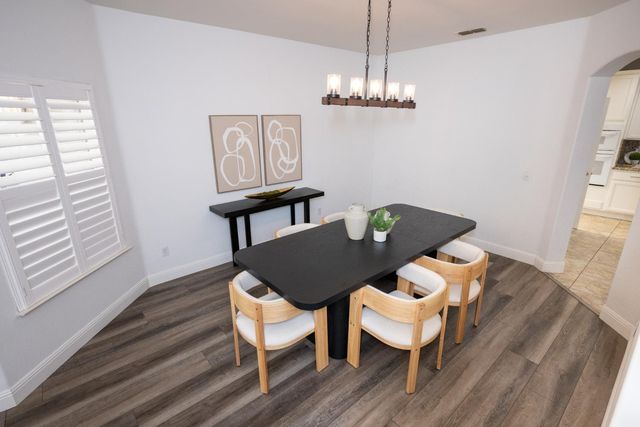 10208 Jenny Lynn Way, Elk Grove, CA 95757