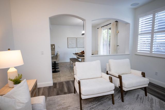 10208 Jenny Lynn Way, Elk Grove, CA 95757