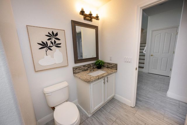 10208 Jenny Lynn Way, Elk Grove, CA 95757