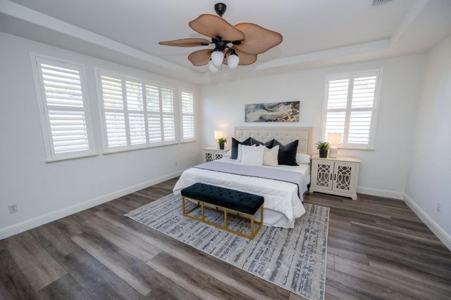 10208 Jenny Lynn Way, Elk Grove, CA 95757
