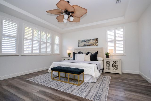 10208 Jenny Lynn Way, Elk Grove, CA 95757