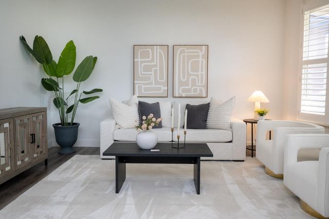 10208 Jenny Lynn Way, Elk Grove, CA 95757