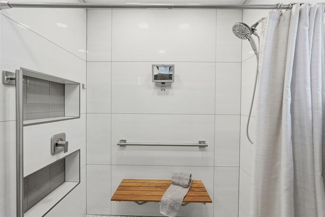 3698 61ST WAY N, St Petersburg, FL 33710