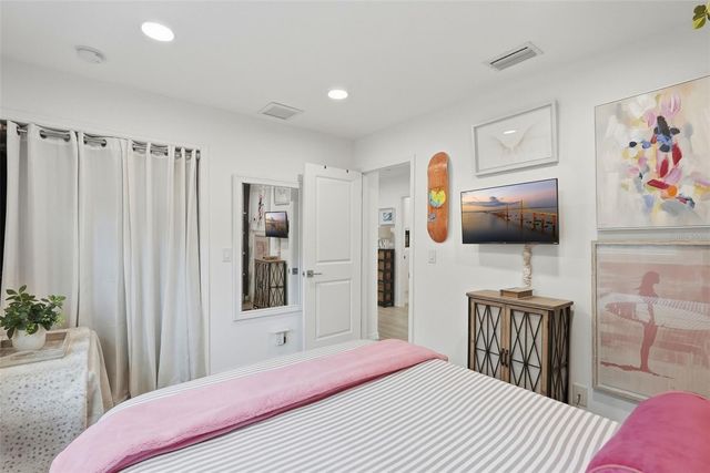 3698 61ST WAY N, St Petersburg, FL 33710