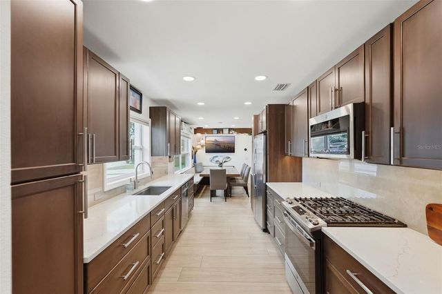 3698 61ST WAY N, St Petersburg, FL 33710