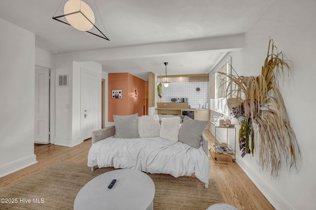 118 S 4th Street, Wilmington, NC 28401