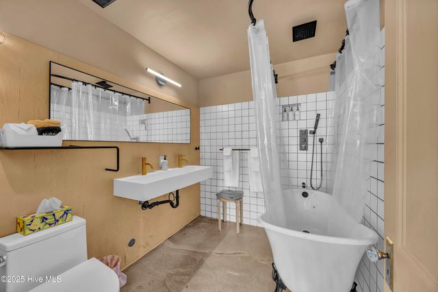 118 S 4th Street, Wilmington, NC 28401