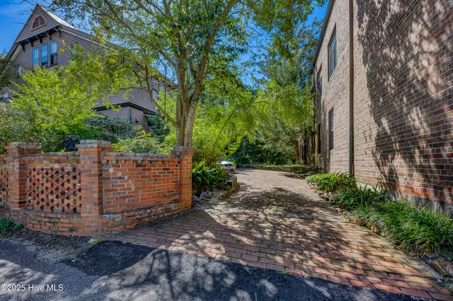 118 S 4th Street, Wilmington, NC 28401