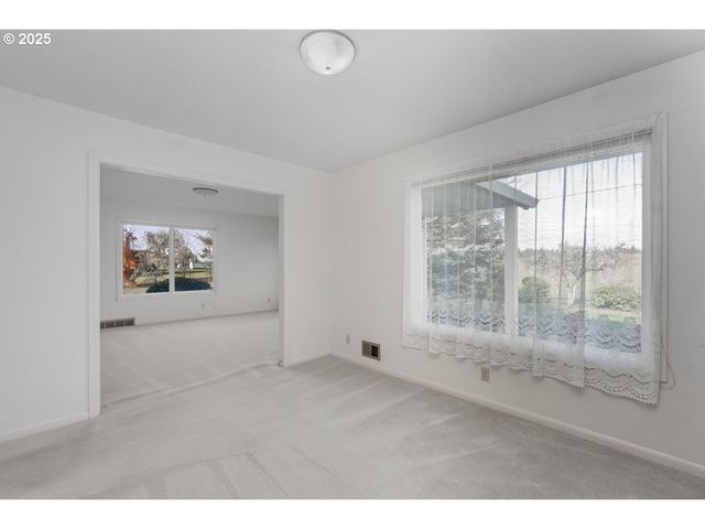 23990 Sw TILE FLAT Rd, Hillsboro, OR 97123