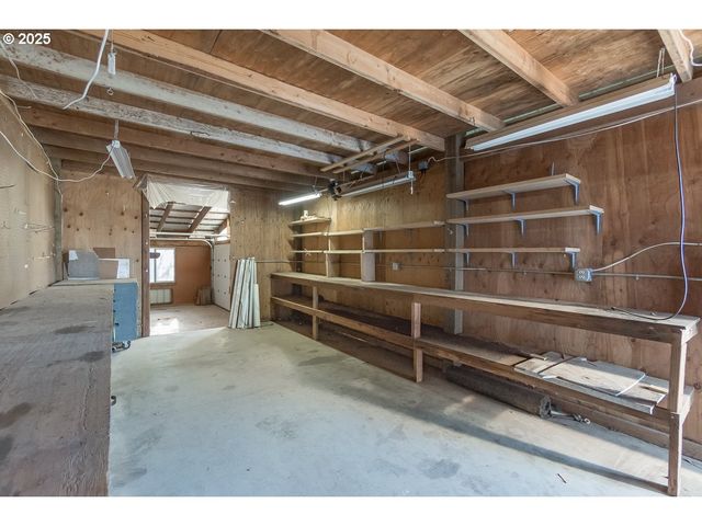 23990 Sw TILE FLAT Rd, Hillsboro, OR 97123