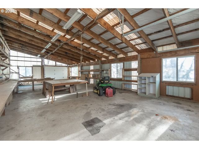 23990 Sw TILE FLAT Rd, Hillsboro, OR 97123