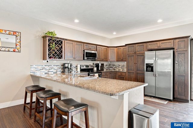7056 Kentwell Lane, Lincoln, NE 68516