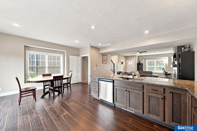 7056 Kentwell Lane, Lincoln, NE 68516