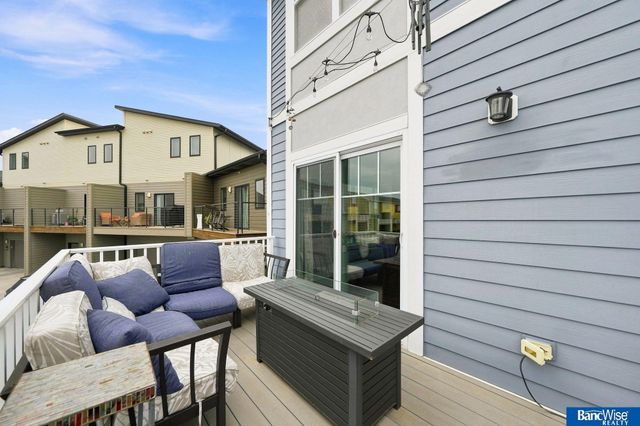 7056 Kentwell Lane, Lincoln, NE 68516