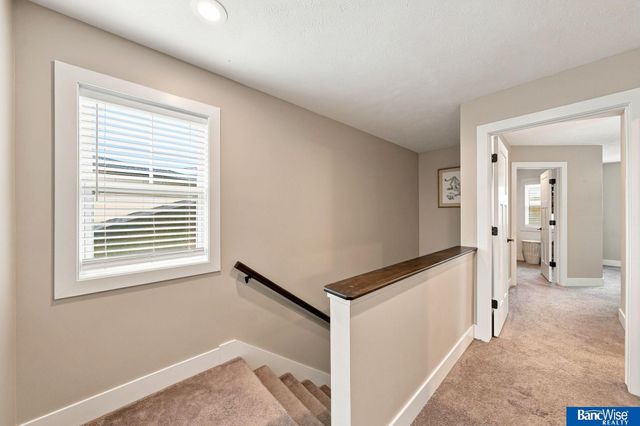 7056 Kentwell Lane, Lincoln, NE 68516
