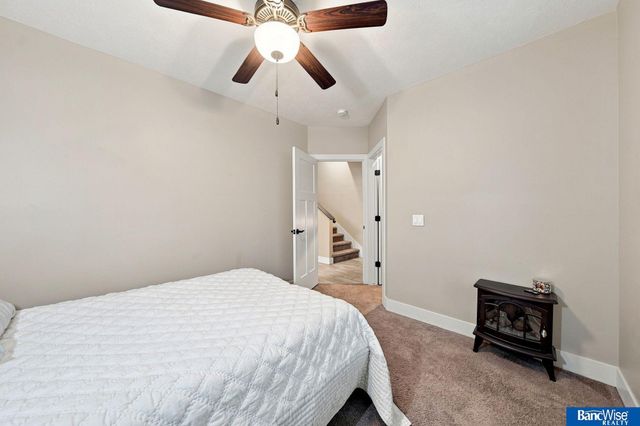 7056 Kentwell Lane, Lincoln, NE 68516