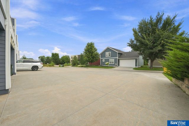 7056 Kentwell Lane, Lincoln, NE 68516