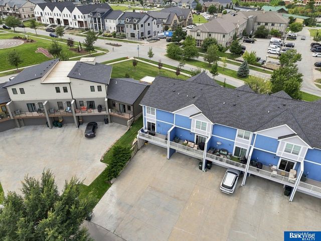 7056 Kentwell Lane, Lincoln, NE 68516