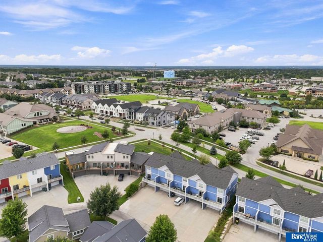 7056 Kentwell Lane, Lincoln, NE 68516
