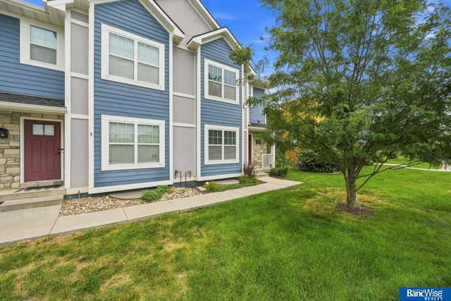 7056 Kentwell Lane, Lincoln, NE 68516