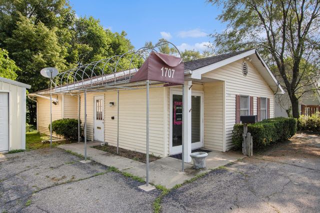 1707 Miller Road, Kalamazoo City, MI 49001