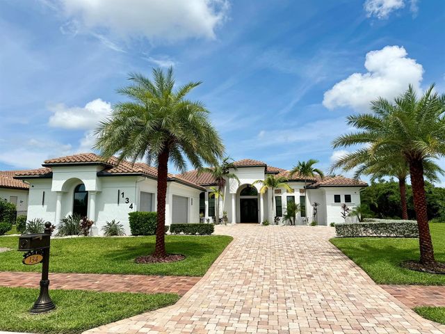 134 SE Fiore Bello, Port St. Lucie, FL 34952