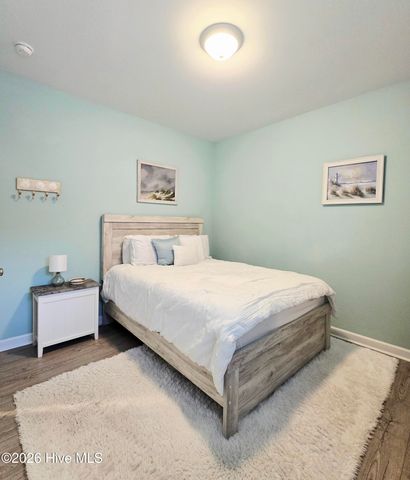 108 NE 36th Street, Oak Island, NC 28465