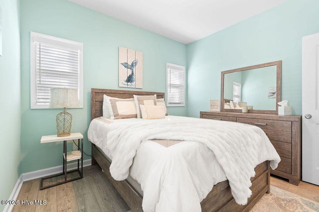 108 NE 36th Street, Oak Island, NC 28465