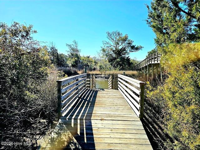 108 NE 36th Street, Oak Island, NC 28465