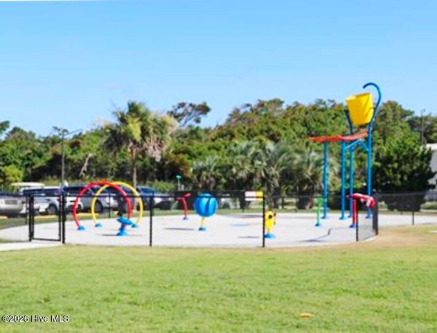 108 NE 36th Street, Oak Island, NC 28465