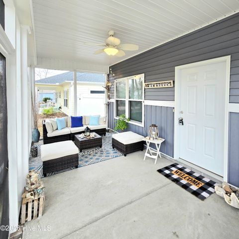 108 NE 36th Street, Oak Island, NC 28465