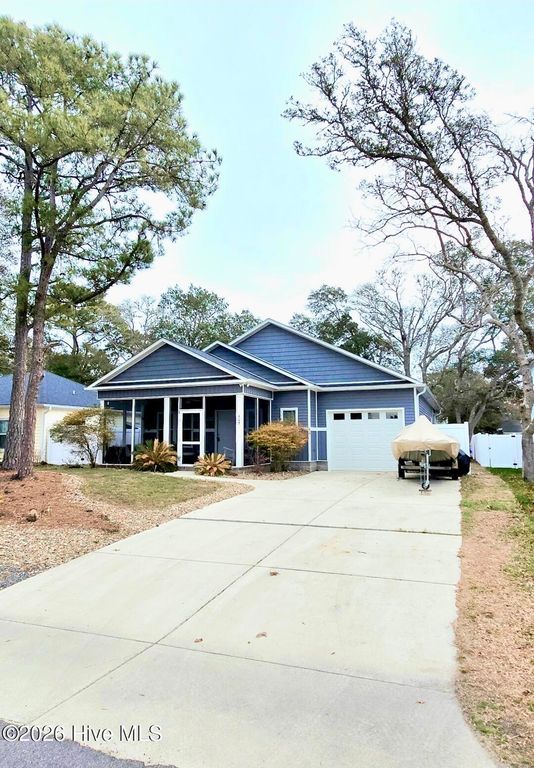 108 NE 36th Street, Oak Island, NC 28465