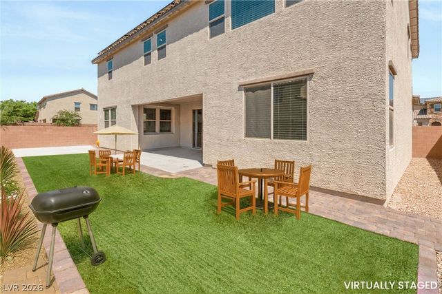 909 Aspen Hollow Court, North Las Vegas, NV 89084