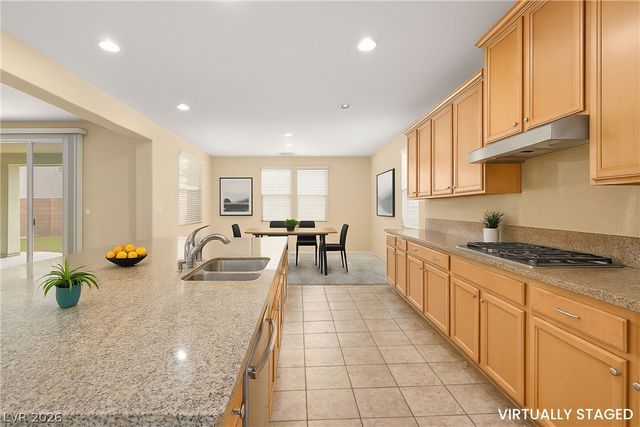909 Aspen Hollow Court, North Las Vegas, NV 89084