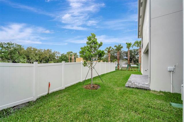 1454 SW 23rd St, Fort Lauderdale, FL 33315