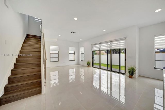 1454 SW 23rd St, Fort Lauderdale, FL 33315