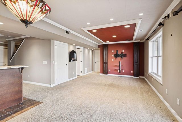 4905 Narcissus Lane N, Plymouth, MN 55446