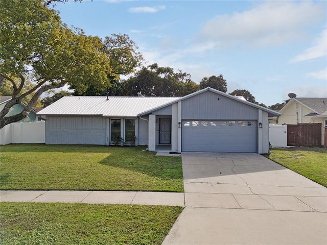 2324 WOODLEAF COURT, Orlando, FL 32837