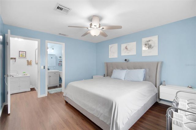 2324 WOODLEAF COURT, Orlando, FL 32837