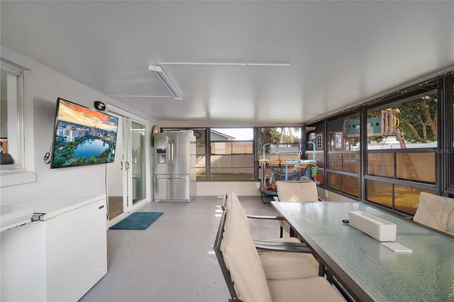 2324 WOODLEAF COURT, Orlando, FL 32837