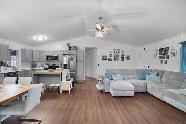 2324 WOODLEAF COURT, Orlando, FL 32837