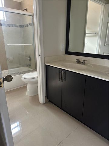 644 Sand Creek Cir, Weston, FL 33327