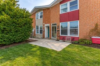 1370 Fargo Avenue E, Des Plaines, IL 60018