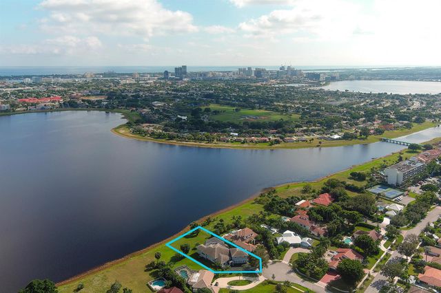 6 Cloister Circle, West Palm Beach, FL 33401