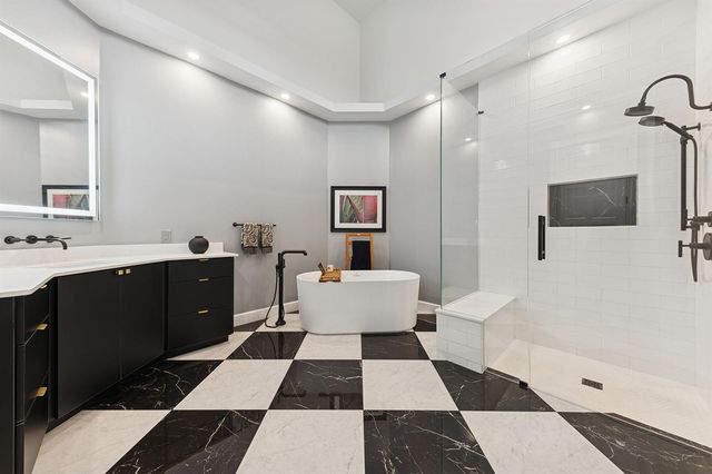 6 Cloister Circle, West Palm Beach, FL 33401
