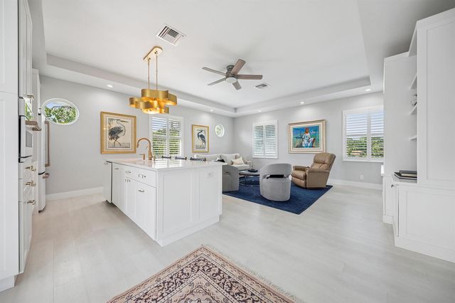 6 Cloister Circle, West Palm Beach, FL 33401