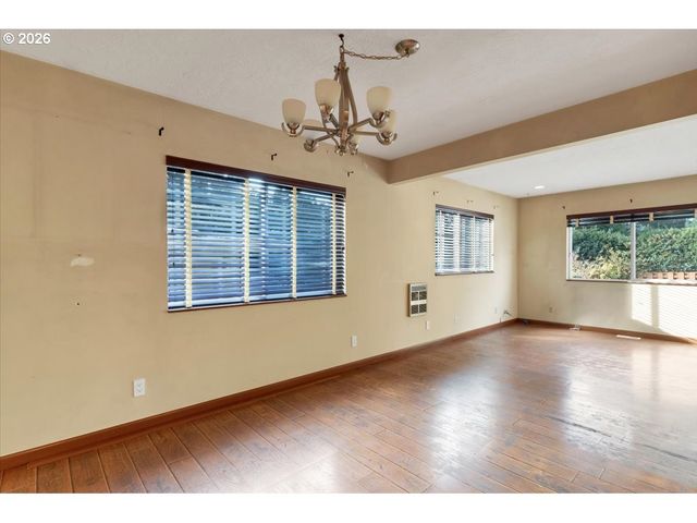 3330 Sw 87TH Ave, Portland, OR 97225