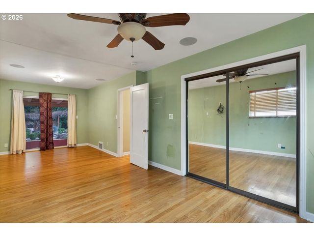 3330 Sw 87TH Ave, Portland, OR 97225