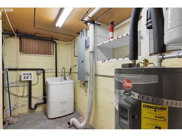 3330 Sw 87TH Ave, Portland, OR 97225