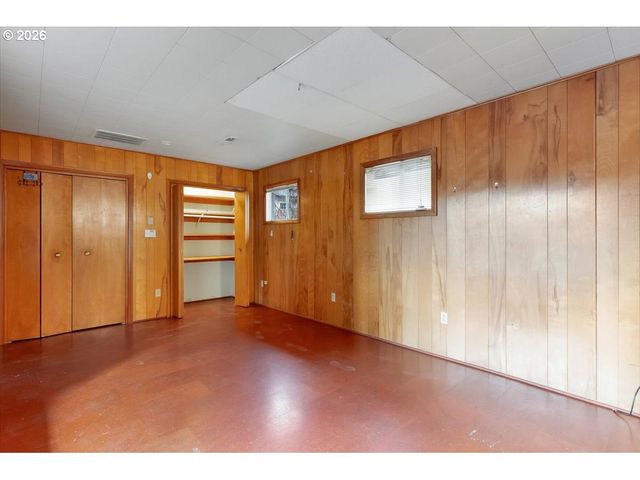 3330 Sw 87TH Ave, Portland, OR 97225